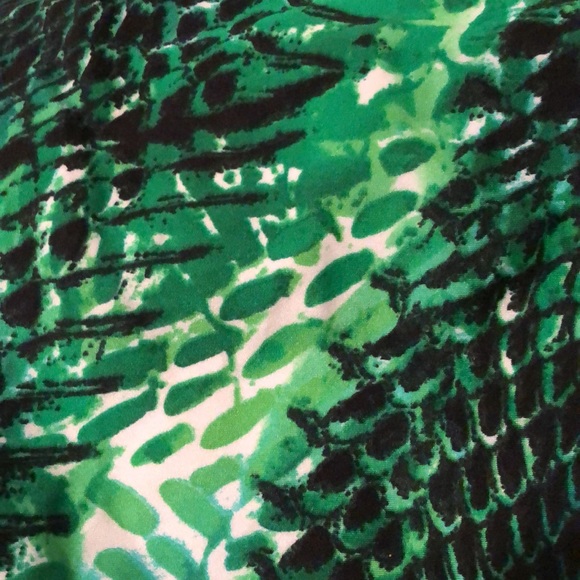 NWT SPEEDO coveted green python extra life lycra competition - Picture 11 of 16